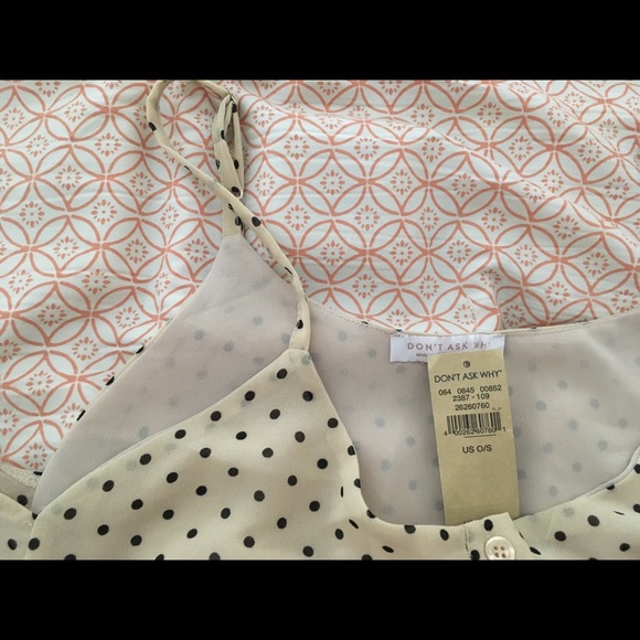 Flow-y, Off-the-Shoulder Crop Top - Picture 3 of 5